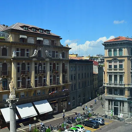 Piazza Garibaldi * Padua